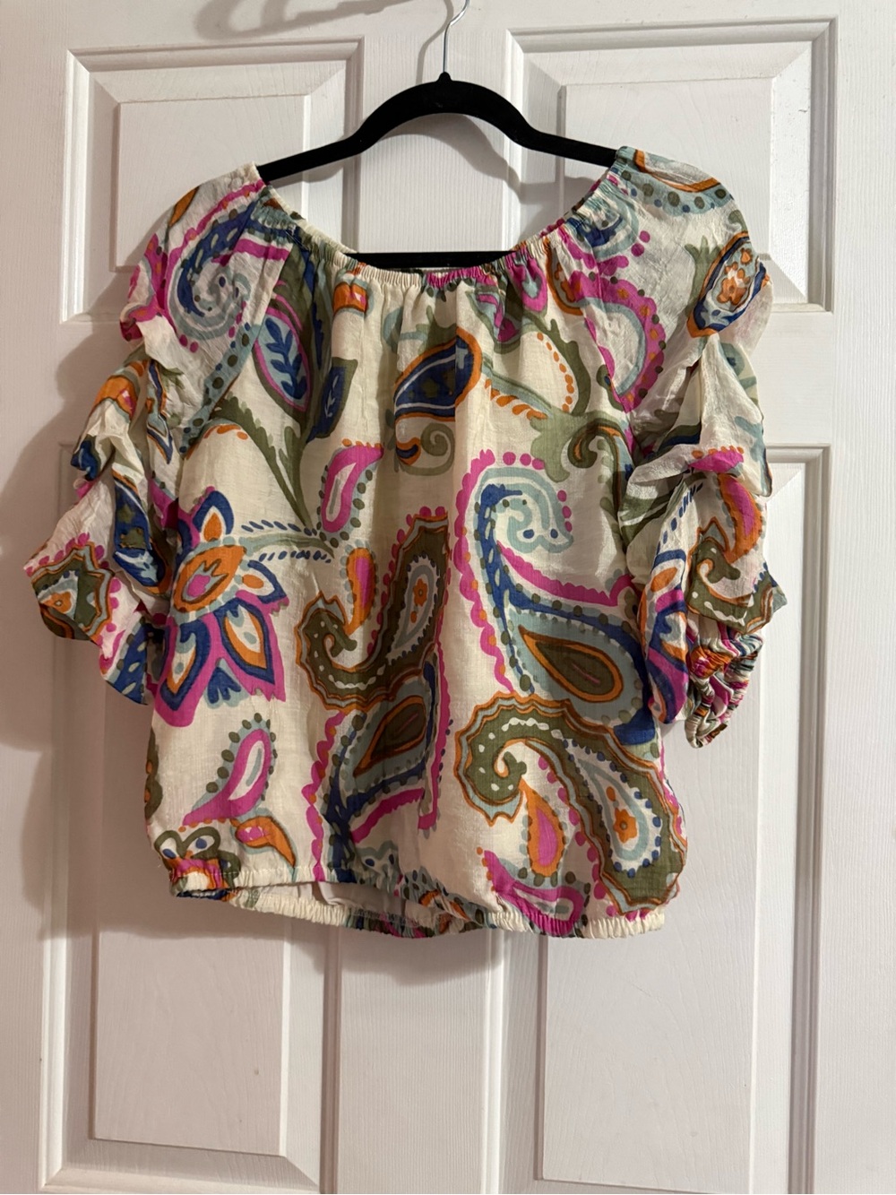 Off-Shoulder Paisley Print Women's Top in Cream and Multi